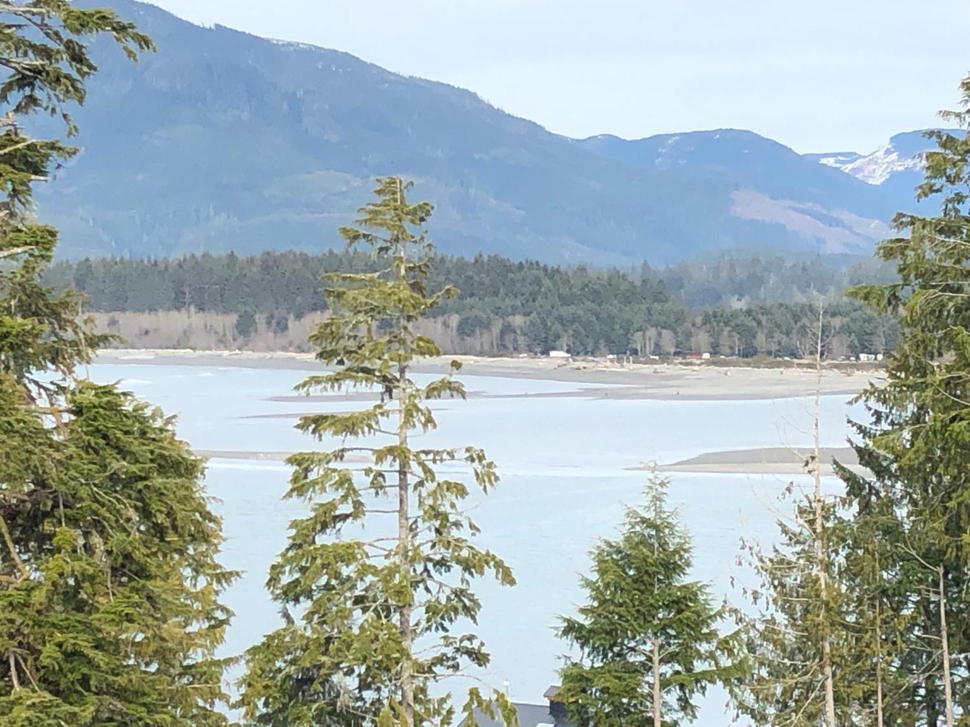 Port Renfrew Vacation Rentals Exterior photo
