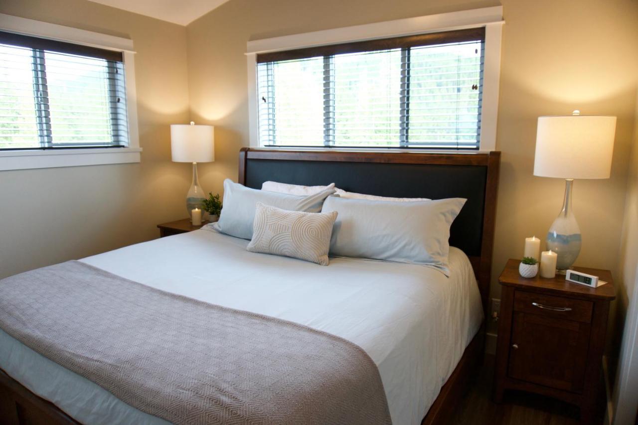 Port Renfrew Vacation Rentals Exterior photo
