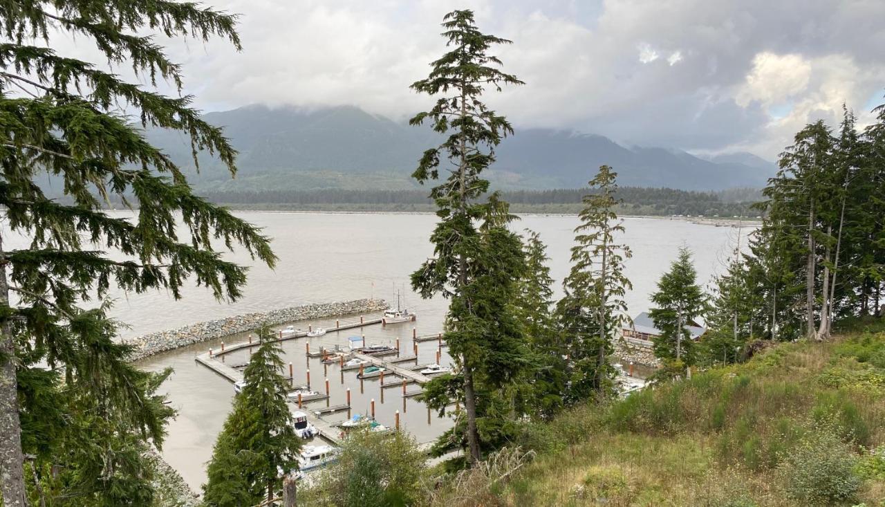 Port Renfrew Vacation Rentals Exterior photo