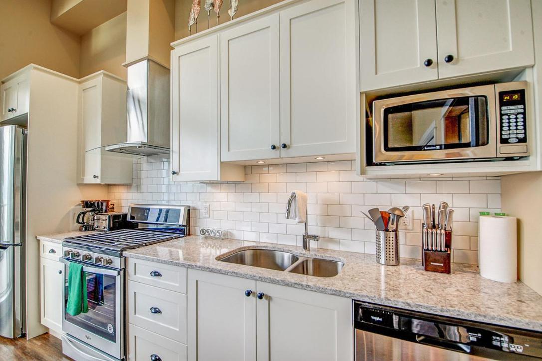 Port Renfrew Vacation Rentals Room photo