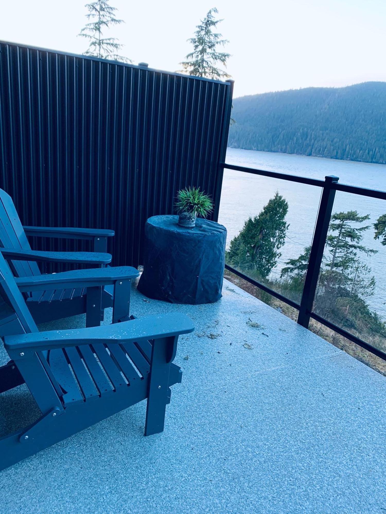 Port Renfrew Vacation Rentals Room photo