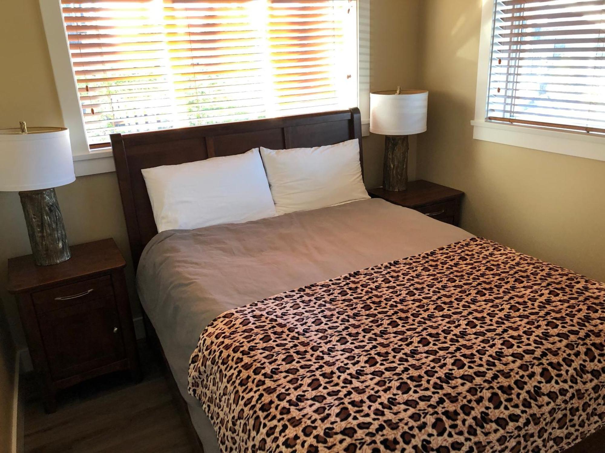 Port Renfrew Vacation Rentals Room photo