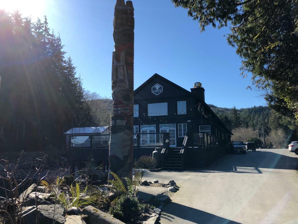 Port Renfrew Vacation Rentals Exterior photo