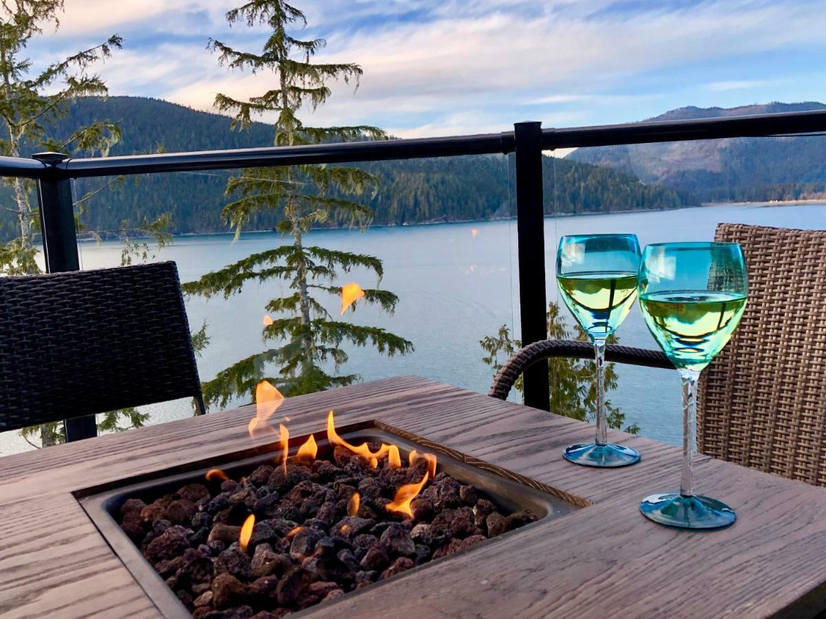 Port Renfrew Vacation Rentals Exterior photo