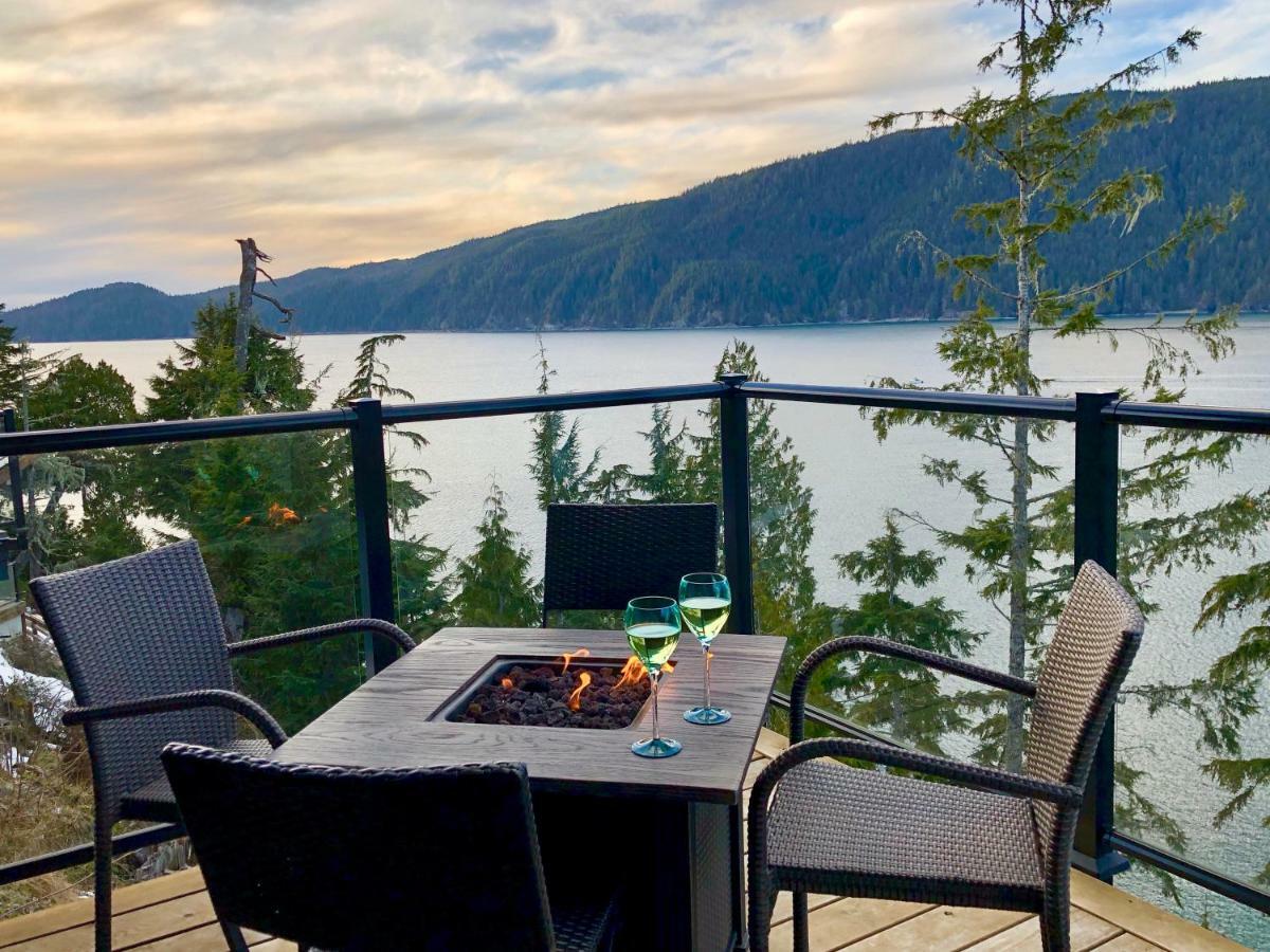 Port Renfrew Vacation Rentals Exterior photo